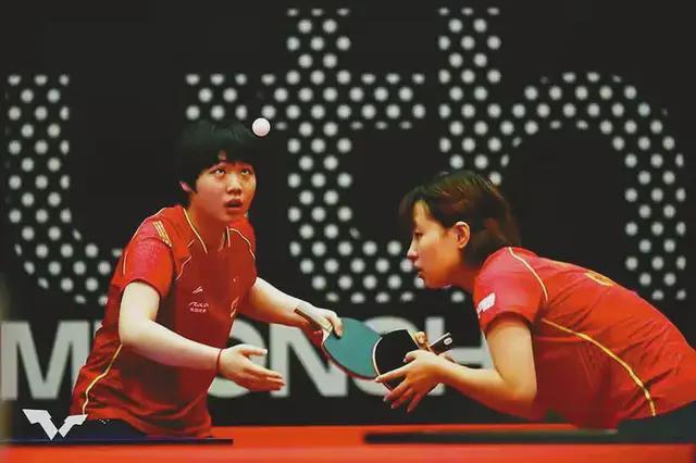 地区的飞行 地区的飞行